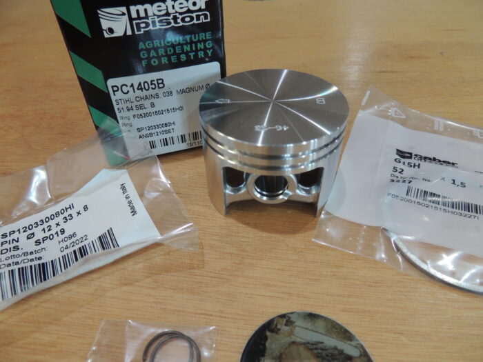 Meteor piston kit for Stihl 038 Magnum MS380 52mm with rings Italy - Image 3
