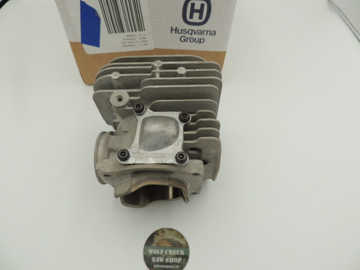 OEM Husqvarna 365 X-torq 372xp X-torq cylinder and piston kit 50mm Jonsered 2172 (575 25 57-02) - Image 6