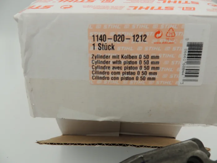 OEM Stihl cylinder piston kit MS400C 1140 020 1212 - Image 4