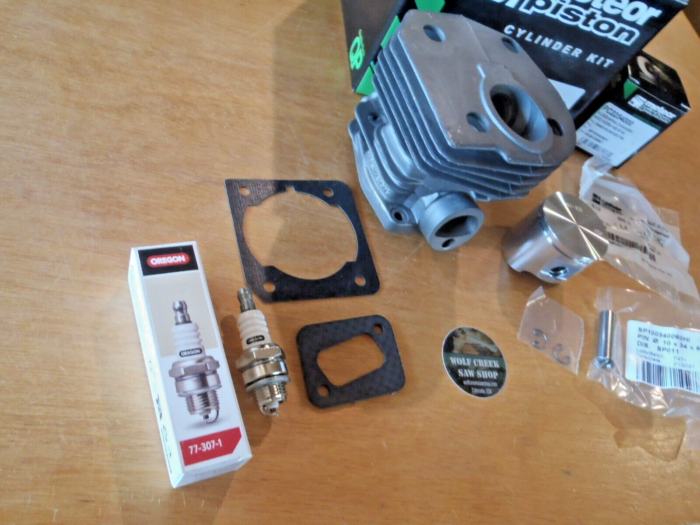 Meteor cylinder piston kit for Husqvarna 350 44mm with Caber ring - Image 3