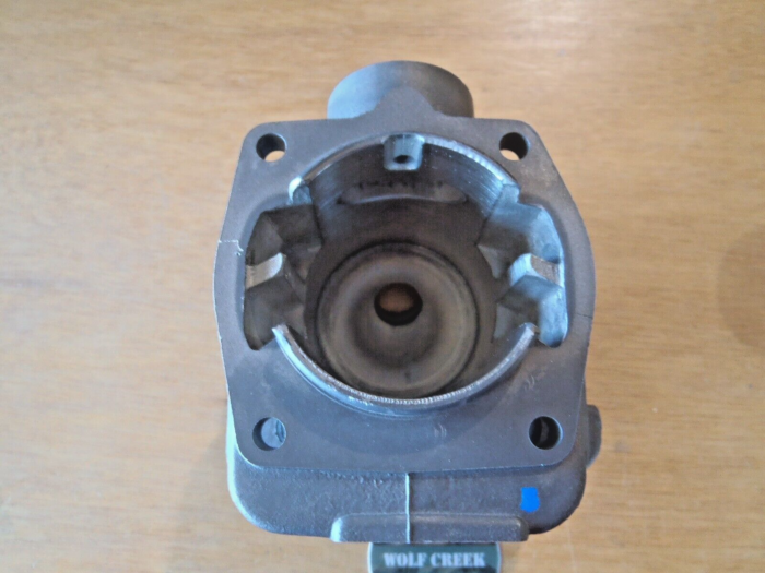 Meteor cylinder piston kit for Husqvarna 350 44mm with Caber ring - Image 8
