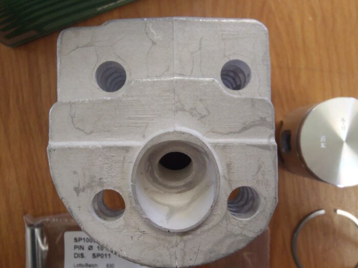 Meteor cylinder piston kit for Husqvarna 51, 55, 55 Rancher Italy Nikasil 46mm - Image 6