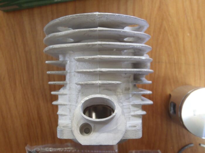 Meteor cylinder piston kit for Husqvarna 51, 55, 55 Rancher Italy Nikasil 46mm - Image 7