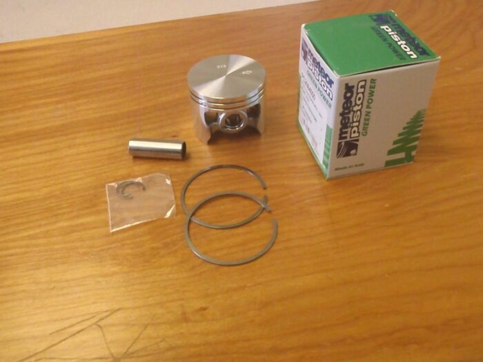 Meteor piston kit for Stihl 044 MS440 50mm with rings Italy 12mm wrist pin - Image 3