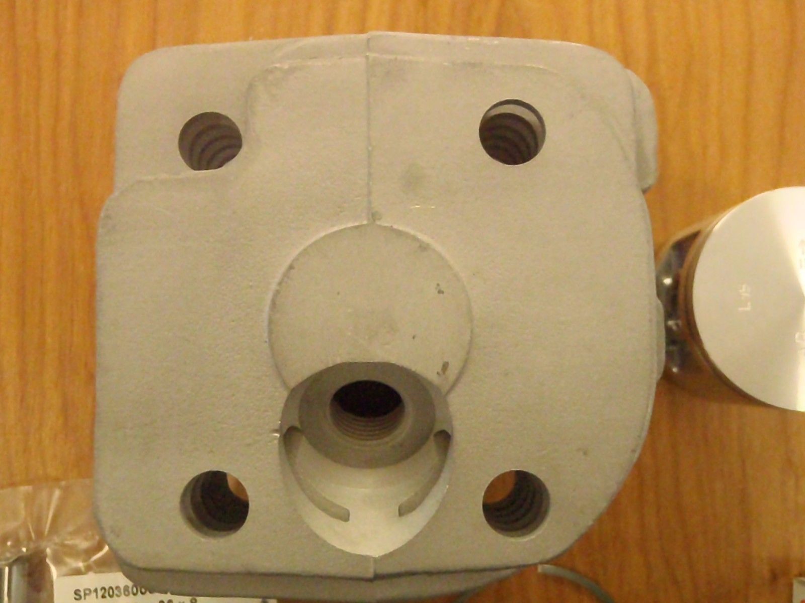 Meteor cylinder piston kit for Husqvarna 362 365 371 372 372XP 371K 50mm Italy