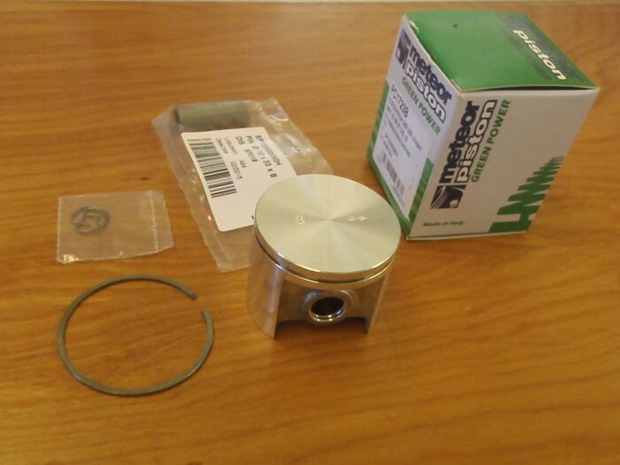 Meteor piston kit for Husqvarna 266 268 50mm Italy closed version Jonsered 670 - Image 3