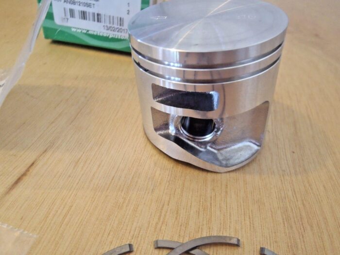 Meteor piston kit for Stihl MS441 50mm with Caber rings Italy 1138 030 2003 - Image 3