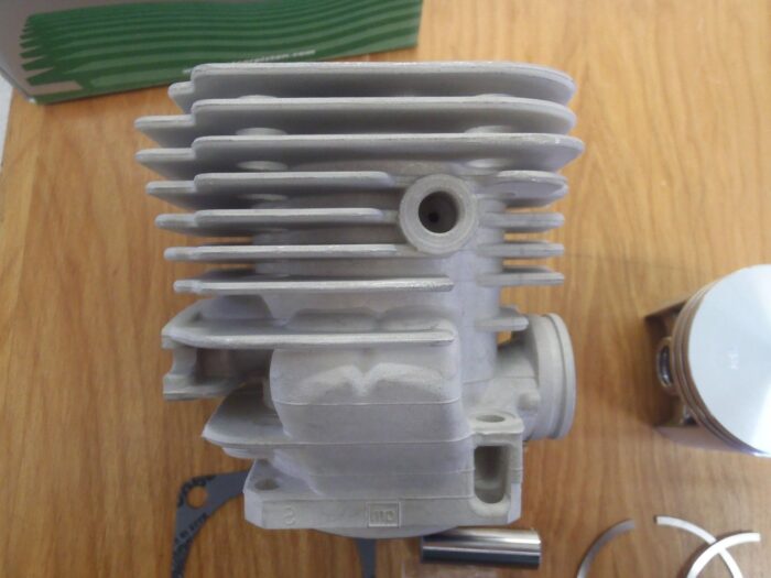 Meteor cylinder piston kit for Husqvarna 395 395XP 56mm Italy Nikasil - Image 5