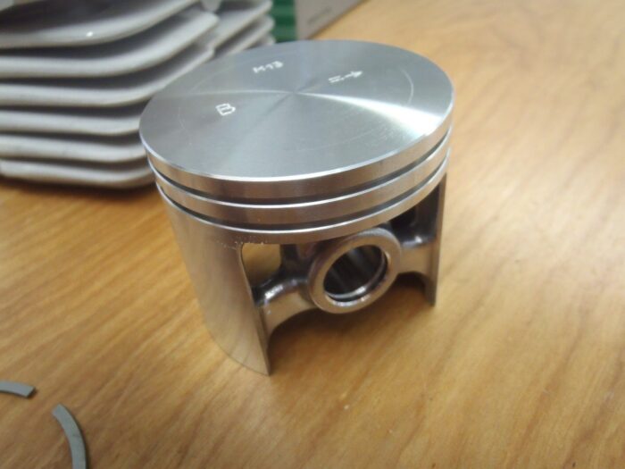 Meteor cylinder piston kit for Husqvarna 395 395XP 56mm Italy Nikasil - Image 8