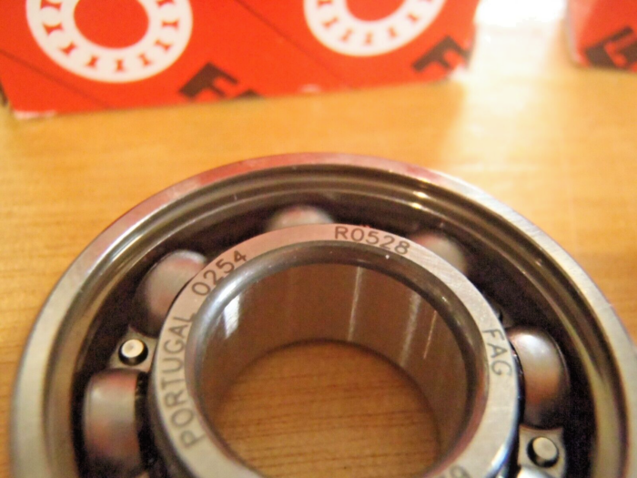 FAG crank crankshaft bearings with BAO seals for Husqvarna 362 365 371 372 372XP - Image 3