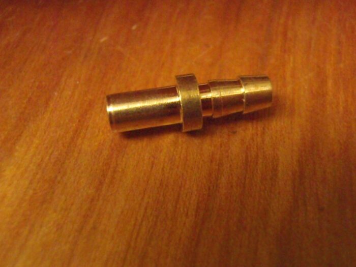 Impulse line brass nipple for Stihl Husqvarna fits on crankcase, cylinder NEW