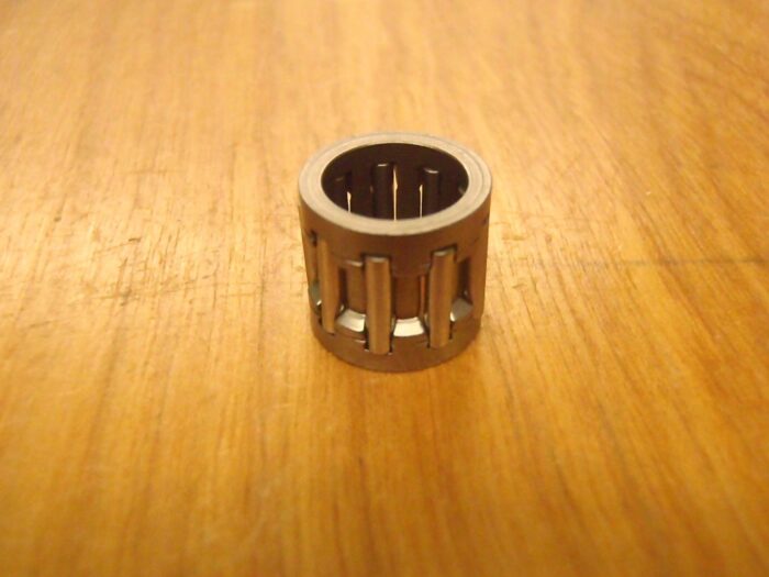 Piston wrist pin bearing for Stihl MS260 026 024